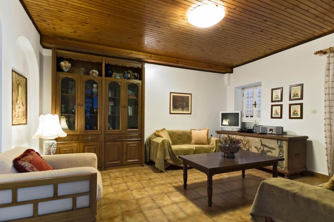 Villa Bacchus Kassiopi Corfu Exterior photo